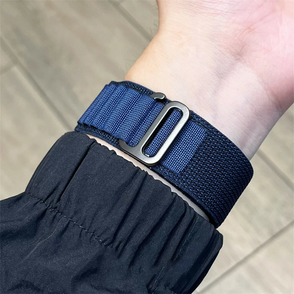 ALPINE WRISTBAND